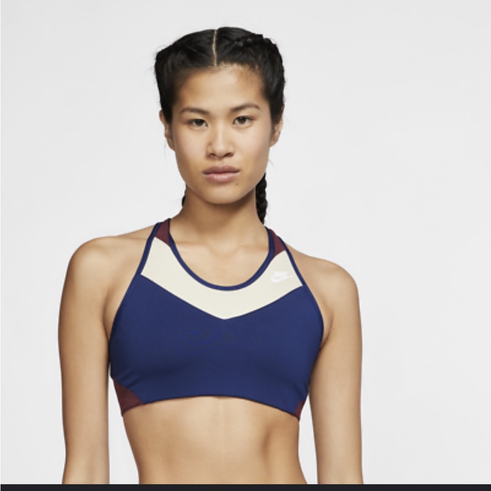 Sport bra nike